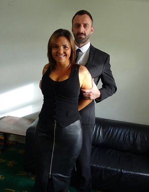 Pascals Subsluts invite you to explore xxx pictures with Sienna Hudson in hot sex scene