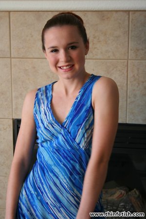 Thin Fetish invite you to explore a free photos with Anna xxx gallery 248685